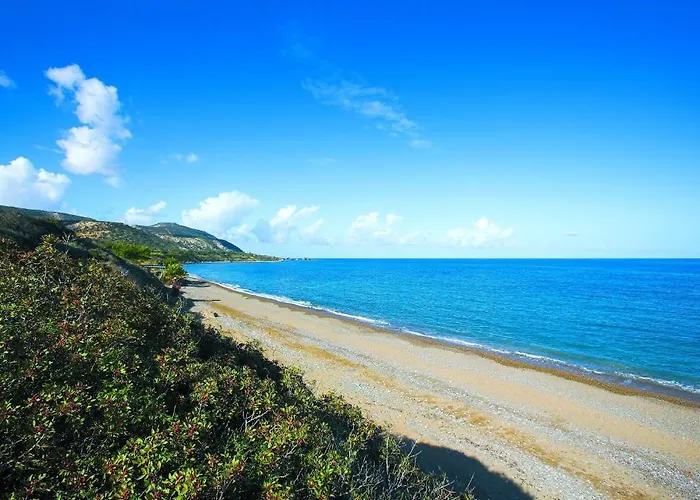 アモローサ ヴィラズ Polis