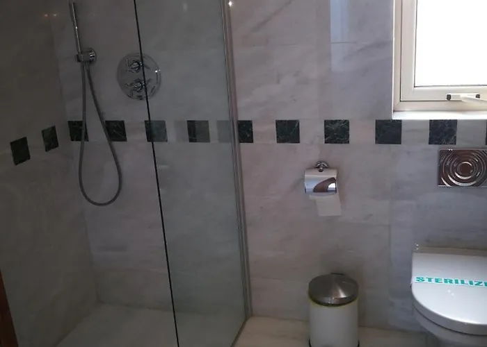 ヴィラ アモローサ ヴィラズ